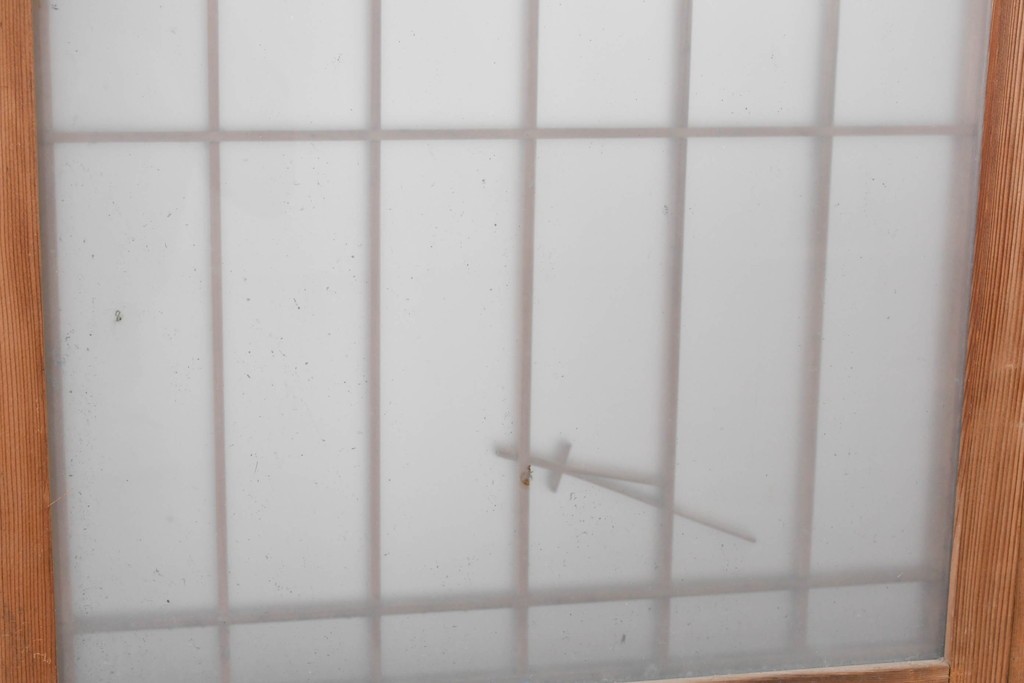 ヴィンテージ建具　昭和中期　片面ガラス　控えめな模様入り格子の書院戸4枚セット　(R-083624)