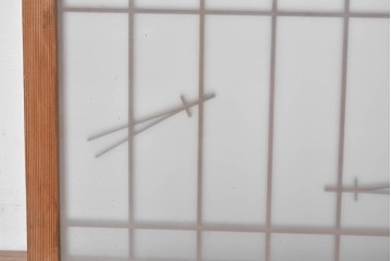 ヴィンテージ建具　昭和中期　片面ガラス　控えめな模様入り格子の書院戸4枚セット　(R-083624)