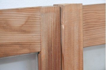 ヴィンテージ建具　昭和中期　片面ガラス　控えめな模様入り格子の書院戸4枚セット　(R-083624)