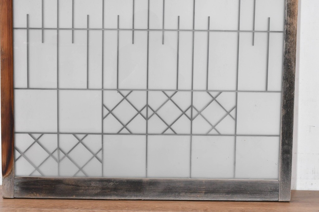 ヴィンテージ建具　昭和中期　幾何学模様が印象的なフィックス窓1枚　(R-083625)