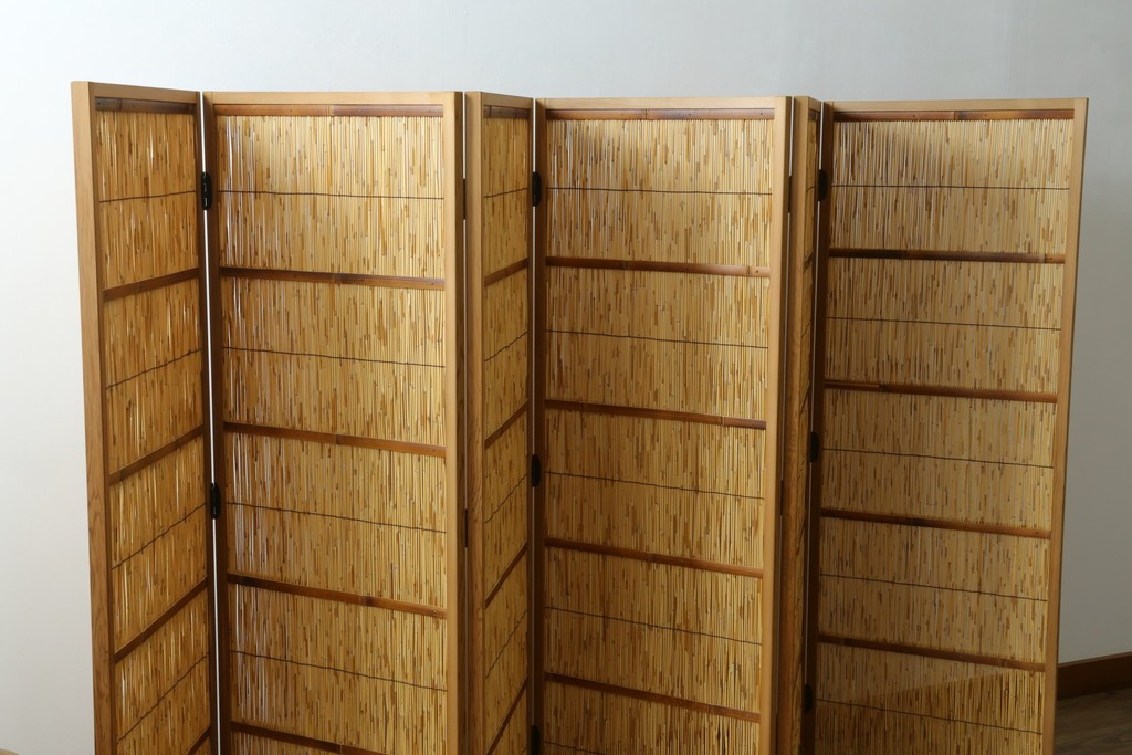 新古　未使用展示品　茶道具　優しい木の温もり溢れる6枚折りの花寄屏風　定価約21万円　(R-083626)