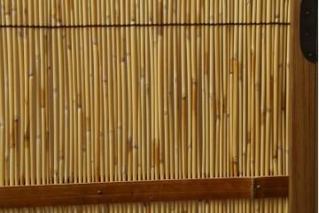 新古　未使用展示品　茶道具　優しい木の温もり溢れる6枚折りの花寄屏風　定価約21万円　(R-083626)
