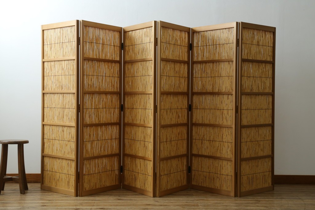 新古　未使用展示品　茶道具　優しい木の温もり溢れる6枚折りの花寄屏風　定価約21万円　(R-083626)
