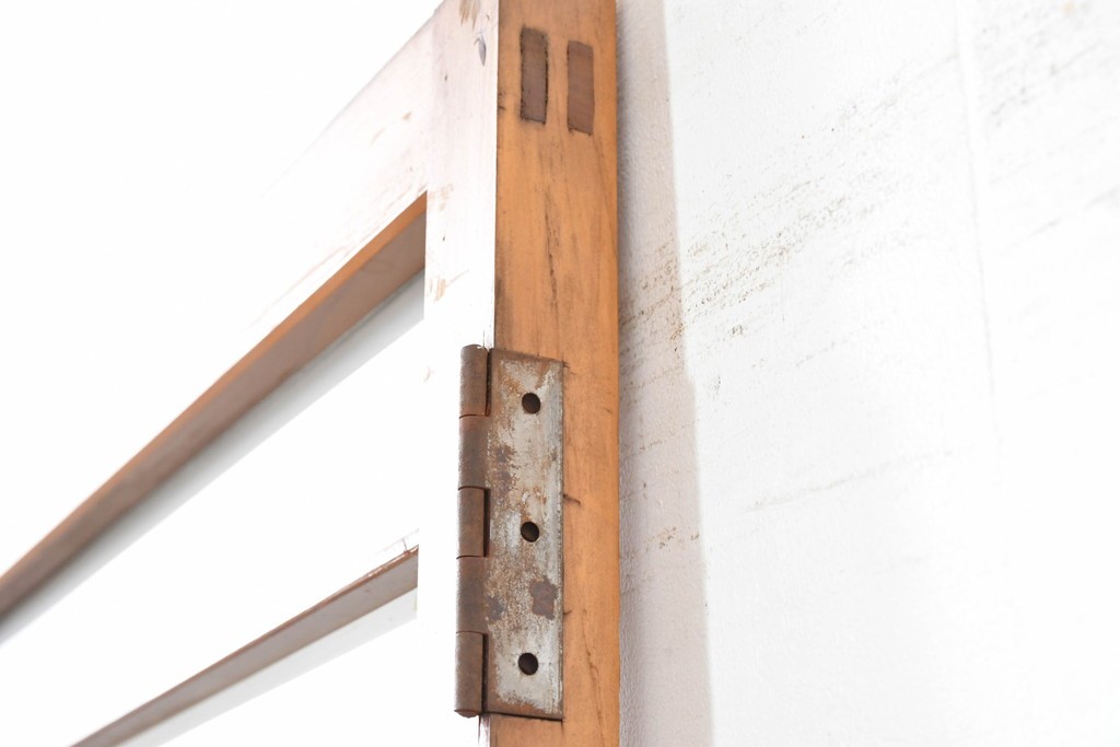 ヴィンテージ建具　昭和中期　上部のガラス窓がポイントの幅狭扉1枚　(R-083627)