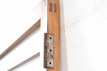 ヴィンテージ建具　昭和中期　上部のガラス窓がポイントの幅狭扉1枚　(R-083627)