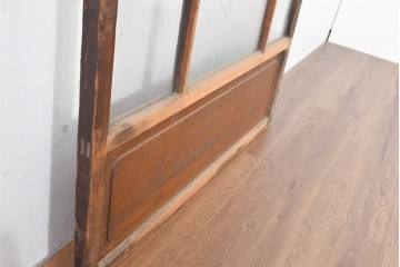 ヴィンテージ建具　昭和中期　上部のアーチがアクセント　作りの良いガラス戸1枚　(R-083628)