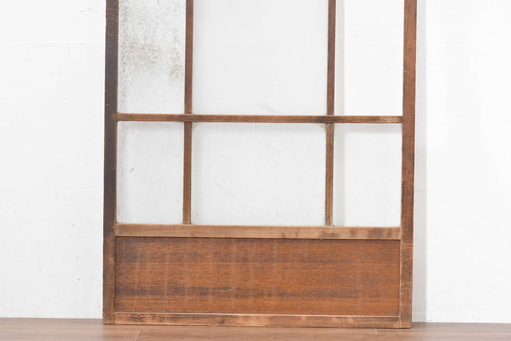 ヴィンテージ建具　昭和中期　上部のアーチがアクセント　作りの良いガラス戸1枚　(R-083628)