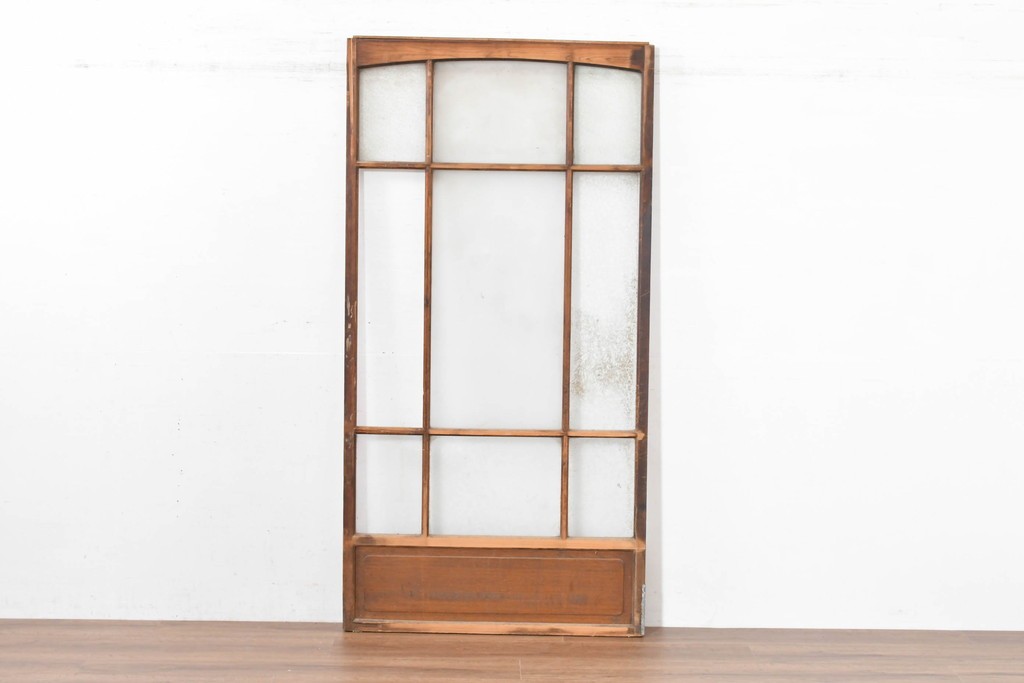 ヴィンテージ建具　昭和中期　上部のアーチがアクセント　作りの良いガラス戸1枚　(R-083628)