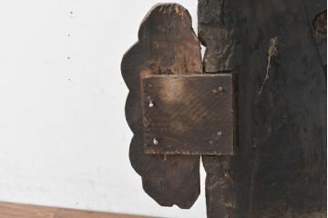 和製アンティーク　古民芸　時代物　江戸～明治期　特大　力強い表情が目を引く木彫りの竈(かまど)面(古面、オブジェ、飾り、アート)(R-083630)