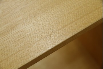 中古　美品　廃番の希少な楢(ナラ)材モデル　北海道家具ブランド　cosine(コサイン)　シンプルで機能的な3個組ネストスツール　(R-083645)