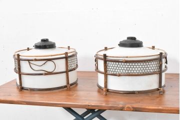 和製アンティーク　高級品!!　特大サイズ　和の雰囲気を引き立てる竹飾り付き天井照明2個セット(吊り下げ照明カバー、シェード、ペンダントライト、電笠)(R-083646)