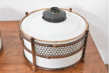和製アンティーク　高級品!!　特大サイズ　和の雰囲気を引き立てる竹飾り付き天井照明2個セット(吊り下げ照明カバー、シェード、ペンダントライト、電笠)(R-083646)