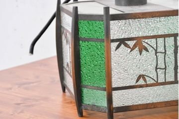 和製アンティーク　色ガラス入り　竹の模様が描かれた和の風情を演出する真鍮フレームの天井照明(ブラス、吊り下げ照明、ペンダントライト、吊り下げ照明)(R-083649)