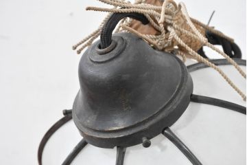 和製アンティーク　銅飾りとほおずきをモチーフにした柔らかなフォルムが魅力の天井照明(房付き、ペンダントライト、吊り下げ照明)(R-083652)