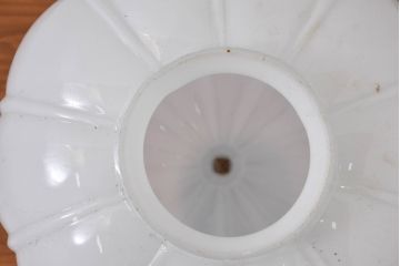 和製アンティーク　大正ロマンの雰囲気あふれる乳白ガラスのぼんぼり型ペンダントライト(照明カバー、吊り下げ照明、ペンダントライト、天井照明、シェード、電笠)(R-083666)