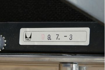 中古　美品　Hermanmiller(ハーマンミラー社)　Charles & Ray Eames(チャールズ&レイ・イームズ)　ソフトパッド　スタイリッシュで機能美あふれるエグゼクティブチェア(デスクチェア、アームチェア、椅子、イス、回転椅子、回転チェア)(現行定価約67万円)(R-083671)