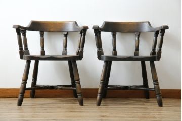 中古　超美品　高級品　飛騨産業　PROVINCIAL(プロヴィンシャル・プロビンシャル)　キツツキ　スモーカーズボウチェア2脚セット(アームチェア、板座チェア、ダイニングチェア、バラ売り可能)(定価2脚で約47万円)(R-083672)