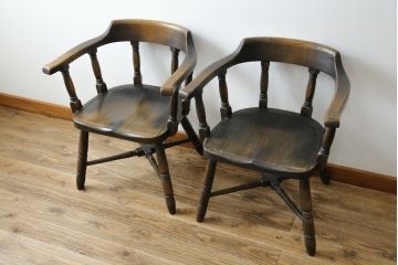 中古　超美品　高級品　飛騨産業　PROVINCIAL(プロヴィンシャル・プロビンシャル)　キツツキ　スモーカーズボウチェア2脚セット(アームチェア、板座チェア、ダイニングチェア、バラ売り可能)(定価2脚で約47万円)(R-083672)