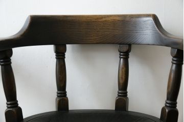 中古　超美品　高級品　飛騨産業　PROVINCIAL(プロヴィンシャル・プロビンシャル)　キツツキ　スモーカーズボウチェア2脚セット(アームチェア、板座チェア、ダイニングチェア、バラ売り可能)(定価2脚で約47万円)(R-083672)