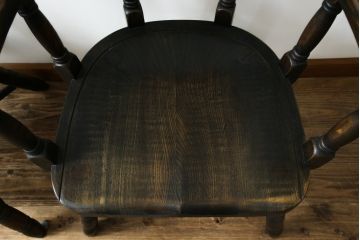 中古　超美品　高級品　飛騨産業　PROVINCIAL(プロヴィンシャル・プロビンシャル)　キツツキ　スモーカーズボウチェア2脚セット(アームチェア、板座チェア、ダイニングチェア、バラ売り可能)(定価2脚で約47万円)(R-083672)