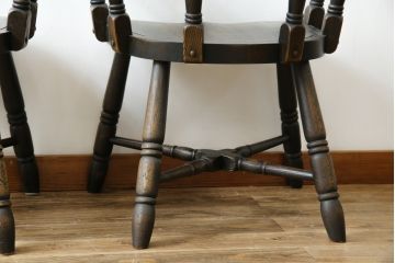 中古　超美品　高級品　飛騨産業　PROVINCIAL(プロヴィンシャル・プロビンシャル)　キツツキ　スモーカーズボウチェア2脚セット(アームチェア、板座チェア、ダイニングチェア、バラ売り可能)(定価2脚で約47万円)(R-083672)