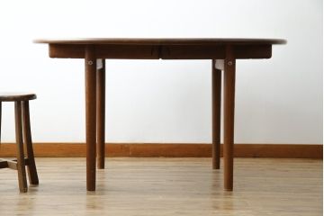 デンマークビンテージ　希少!!　PPモブラー　ハンス J. ウェグナー(HANS J. WEGNER)デザイン　PP70　オーク材　エクステンションテーブル(4人掛け、6人掛け、ダイニングテーブル、食卓、オーバル型、丸テーブル、ラウンドテーブル、北欧、ヴィンテージ)(定価約165万円)(R-083675)