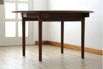 デンマークビンテージ　希少!!　PPモブラー　ハンス J. ウェグナー(HANS J. WEGNER)デザイン　PP70　オーク材　エクステンションテーブル(4人掛け、6人掛け、ダイニングテーブル、食卓、オーバル型、丸テーブル、ラウンドテーブル、北欧、ヴィンテージ)(定価約165万円)(R-083675)