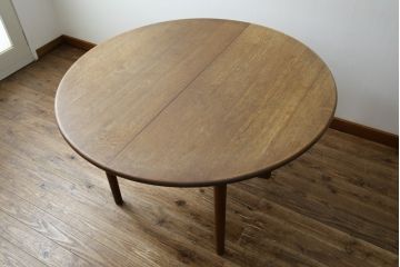 デンマークビンテージ　希少!!　PPモブラー　ハンス J. ウェグナー(HANS J. WEGNER)デザイン　PP70　オーク材　エクステンションテーブル(4人掛け、6人掛け、ダイニングテーブル、食卓、オーバル型、丸テーブル、ラウンドテーブル、北欧、ヴィンテージ)(定価約165万円)(R-083675)