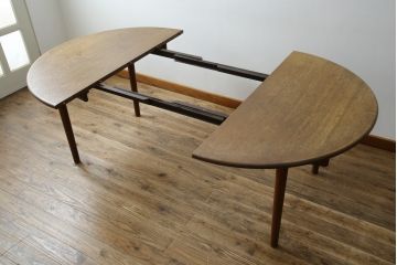 デンマークビンテージ　希少!!　PPモブラー　ハンス J. ウェグナー(HANS J. WEGNER)デザイン　PP70　オーク材　エクステンションテーブル(4人掛け、6人掛け、ダイニングテーブル、食卓、オーバル型、丸テーブル、ラウンドテーブル、北欧、ヴィンテージ)(定価約165万円)(R-083675)