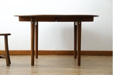 デンマークビンテージ　希少!!　PPモブラー　ハンス J. ウェグナー(HANS J. WEGNER)デザイン　PP70　オーク材　エクステンションテーブル(4人掛け、6人掛け、ダイニングテーブル、食卓、オーバル型、丸テーブル、ラウンドテーブル、北欧、ヴィンテージ)(定価約165万円)(R-083675)