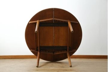 デンマークビンテージ　希少!!　PPモブラー　ハンス J. ウェグナー(HANS J. WEGNER)デザイン　PP70　オーク材　エクステンションテーブル(4人掛け、6人掛け、ダイニングテーブル、食卓、オーバル型、丸テーブル、ラウンドテーブル、北欧、ヴィンテージ)(定価約165万円)(R-083675)