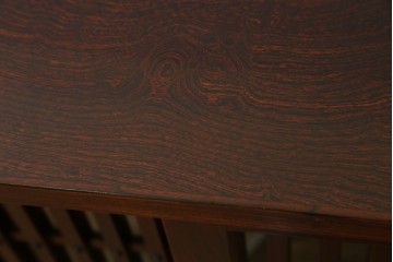 中古　美品!!　岩谷堂箪笥　緻密で堅牢な金具装飾がアクセントのサイドボード　(R-083676)