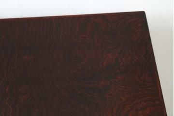 中古　美品!!　岩谷堂箪笥　緻密で堅牢な金具装飾がアクセントのサイドボード　(R-083676)