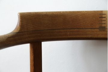 デンマークビンテージ　希少!!　PP Mobler(モブラー)社　ハンス J. ウェグナー(HANS J. WEGNER)デザイン　オリジナル　PP52　オーク材　本革(レザー)　美しいフォルムのチェア(ダイニングチェア、アームチェア、イス、椅子、北欧、ヴィンテージ)(R-083677)