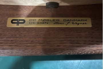 デンマークビンテージ　希少!!　PP Mobler(モブラー)社　ハンス J. ウェグナー(HANS J. WEGNER)デザイン　オリジナル　PP52　オーク材　本革(レザー)　美しいフォルムのチェア(ダイニングチェア、アームチェア、イス、椅子、北欧、ヴィンテージ)(R-083677)