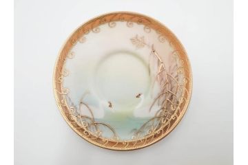 明治〜大正期　オールドノリタケ　NORITAKE　ハンドペイント　金彩　金盛　白鳥葦文　優雅な雰囲気漂うポット・カップ&ソーサー4客・プレート5枚セット(トリオ、デミタス、コーヒー、C&S、碗皿)(R-083678)