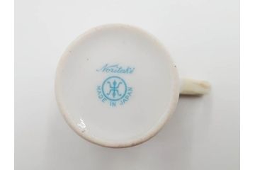 戦前　オールドノリタケ　NORITAKE　ハンドペイント　金彩　金盛　花　どんなシーンにも華を添え優雅な空間を創り出すカップ&ソーサー5客セット(マルキ印、ヤジロベー印、碗皿、C&S、洋食器)(R-083680)