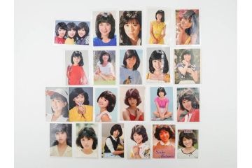 当時物　昭和期　松田聖子　キャンディーズ　伊藤蘭　藤村美樹　田中好子　大場久美子　ラミネートカード　ブロマイドなど21点セット(サンミュージック、渡辺プロダクション、アイドル、歌手、女優)(R-083682)