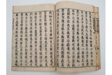 江戸期　貞享5年　貝原好古編録　貝原損軒刪補　「日本歳時記」　7巻4冊揃(木版画、古書、絵入本、年中行事、風習、和本)(R-083697)