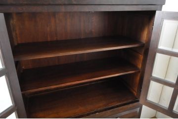 中古　松本民芸家具　G-1型面取食器棚　脚(台輪)付きリメイク　落ち着きのある洗練された佇まいが魅力のサイドキャビネット(カップボード、収納棚、戸棚、キャビネット、本箱)(R-083698)