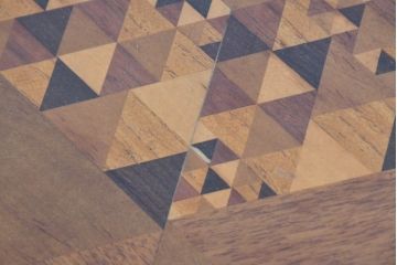 和製ビンテージ　幾何学模様が魅せる工芸美が美しいダイニングテーブル(パーケットリー、象嵌、2人掛け、二人掛け、ヴィンテージ)(R-083705)