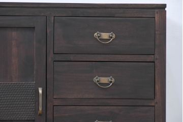 中古　チーク無垢材　リゾート風　深みのある色合いが落ち着いた雰囲気を醸し出すリゾート風アジアンサイドボード(サイドキャビネット、収納棚、戸棚)(R-083708)