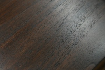 中古　チーク無垢材　リゾート風　深みのある色合いが落ち着いた雰囲気を醸し出すリゾート風アジアンサイドボード　(R-083708)
