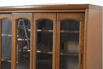 中古　展示品　美品　浜本工芸　楢(ナラ)材　優美な佇まいが素敵!ゆるやかな曲線のサイドボード(食器棚、収納棚、戸棚、引き出し)(定価約23万円)(R-83709)