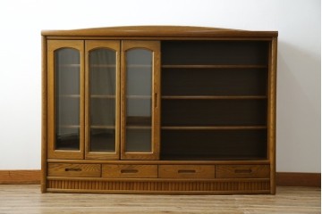 中古　展示品　美品　浜本工芸　楢(ナラ)材　優美な佇まいが素敵!ゆるやかな曲線のサイドボード　定価約23万円相当　(R-083709)