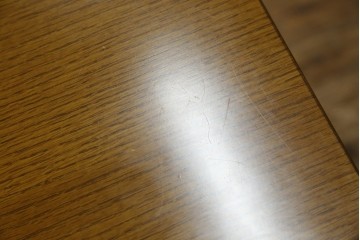 中古　展示品　美品　浜本工芸　楢(ナラ)材　優美な佇まいが素敵!ゆるやかな曲線のサイドボード　定価約23万円相当　(R-083709)