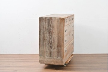 中古　東京の伝統工芸　桐の名門相徳(あいとく)　総会津桐　並厚　引き出しの装飾金具が上品な桐箪笥　(R-083711)