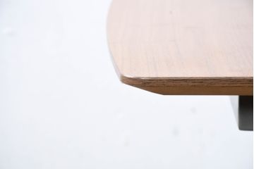 中古　美品　希少な廃番品　最大幅267cm　BoConcept(ボーコンセプト)　Occa(オッカ)　洗練された上品さが目を引くウォールナット材の伸長式ダイニングテーブル(エクステンションテーブル、拡張式テーブル、食卓、4人掛け、6人掛け、8人掛け、4人用、6人用、8人用)(R-083712)