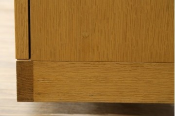中古　国産職人手作りオーダー家具　天板ナラ(楢)材　無垢　シンプルモダンなサイドボード　製作費65万円　(R-083714)