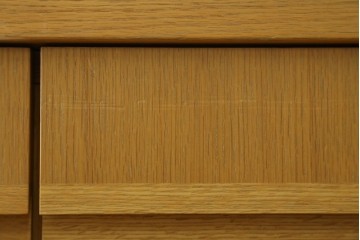 中古　国産職人手作りオーダー家具　天板ナラ(楢)材　無垢　シンプルモダンなサイドボード　製作費65万円　(R-083714)